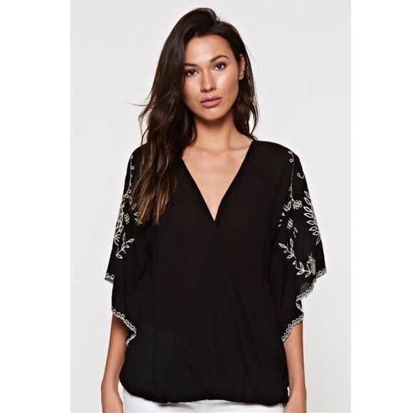 Love Stitch Tops - Last 1! 🌟Wrap Front Top